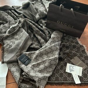 Authentic large Gucci Wool silk scarf wrap shawl GG